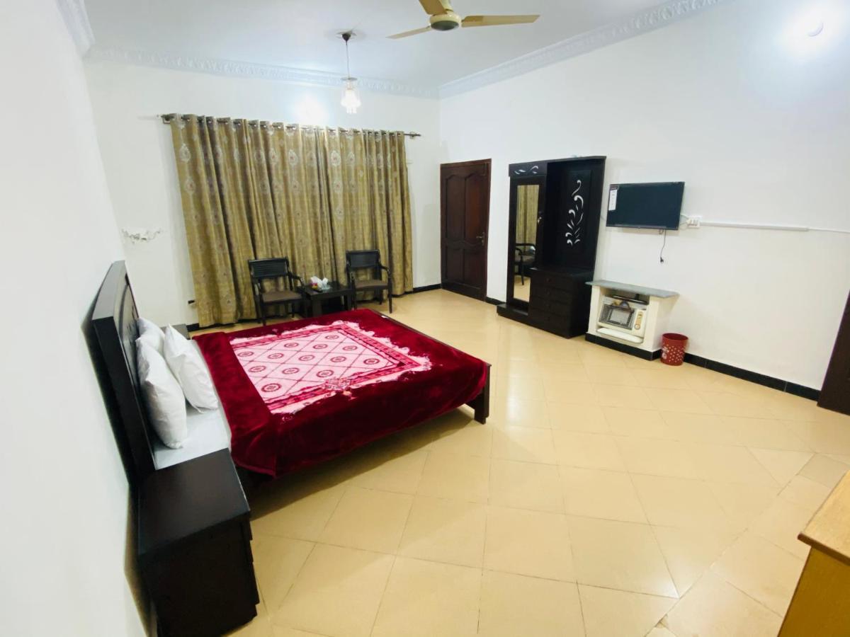 Lux Lounge Guest House Islamabad Esterno foto